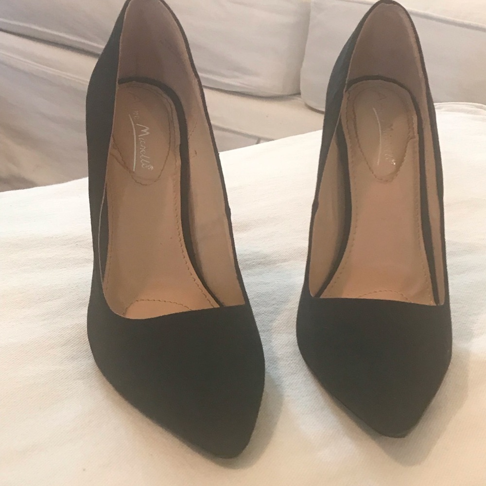 Black boutique suede heels
